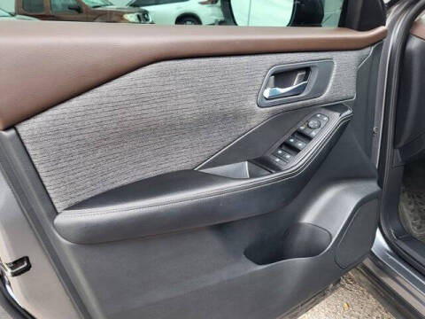 2022 Nissan Rogue SV