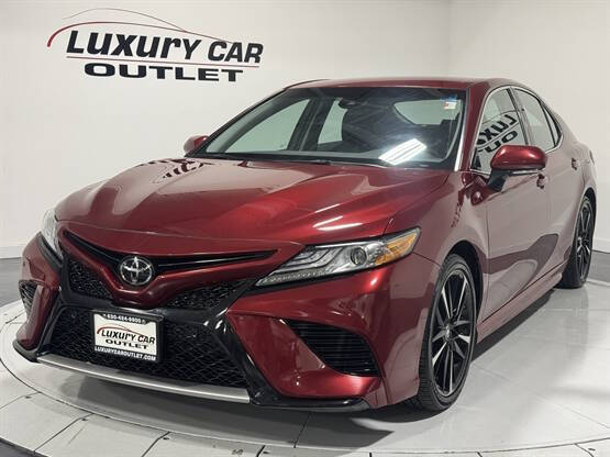 2018 Toyota Camry for sale at Luxury Car Outlet in West Chicago IL