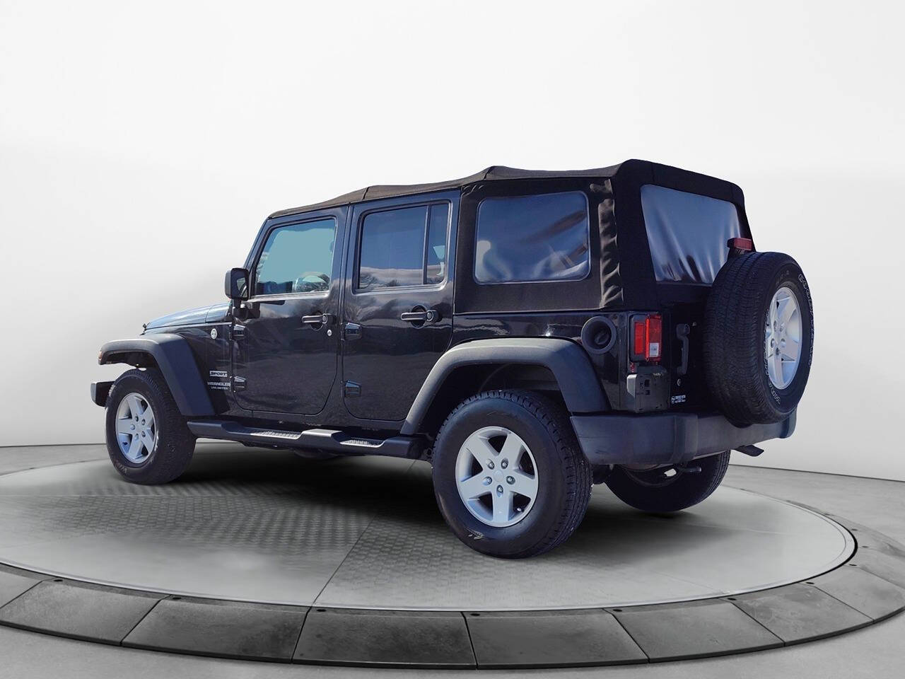 2016 Jeep Wrangler Unlimited for sale at Tennessee Motors in Elizabethton, TN