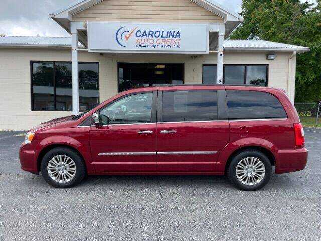 2015 Chrysler Town and Country for sale at Carolina Auto Credit in Youngsville NC