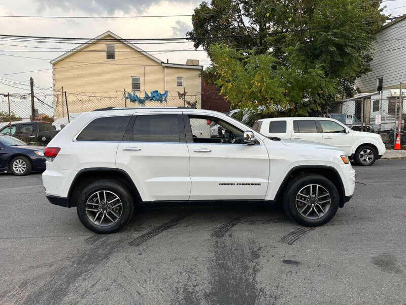 2021 Jeep Grand Cherokee Limited's photo