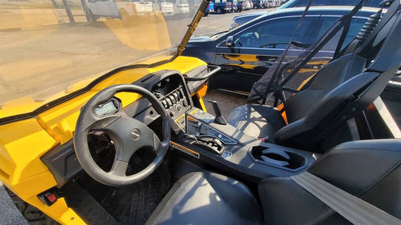 2015 Can-Am Commander