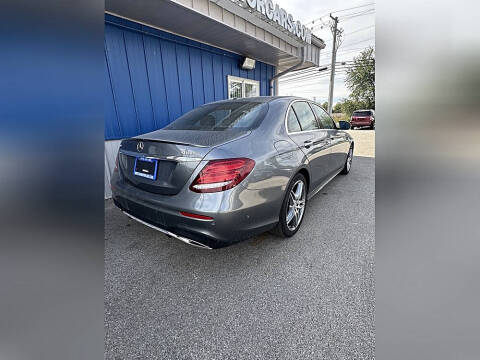 2017 Mercedes-Benz E-Class E 300 4MATIC