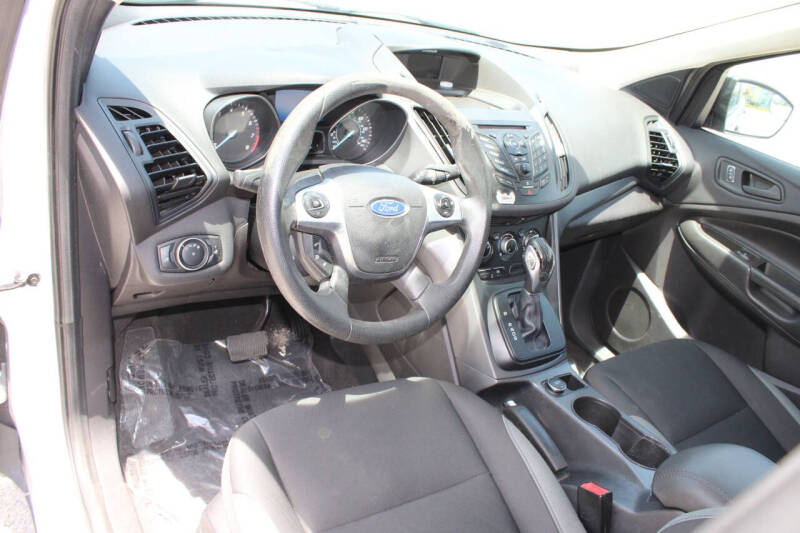 2016 Ford Escape S