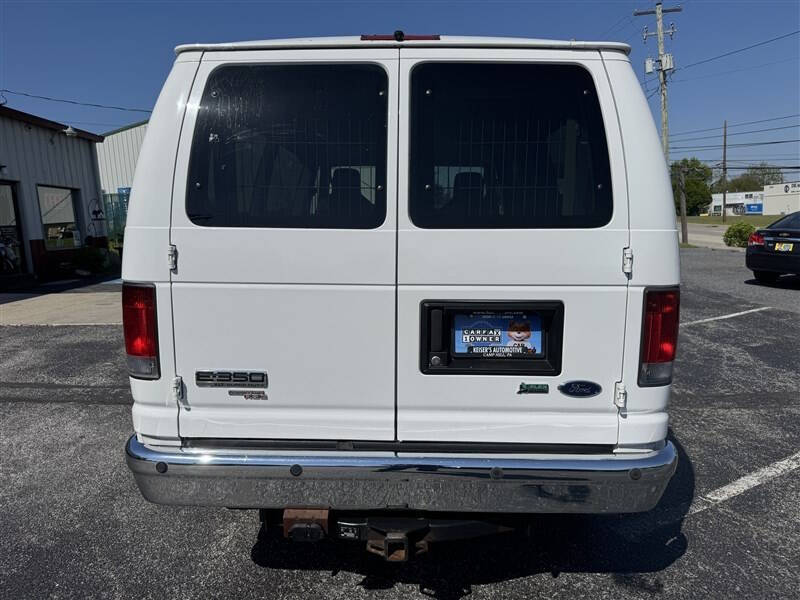 2011 Ford E-Series