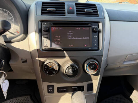 2013 Toyota Corolla LE