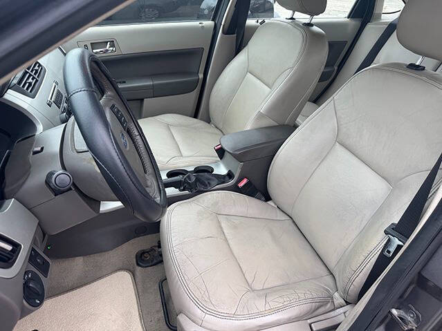 2011 Ford Focus SEL