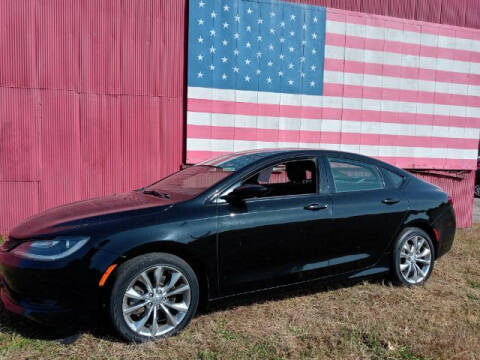 2015 Chrysler 200 for sale at MIDWESTERN AUTO SALES        "The Used Car Center" in Middletown OH