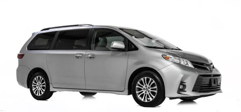 2020 Toyota Sienna XLE Premium 8-Passenger