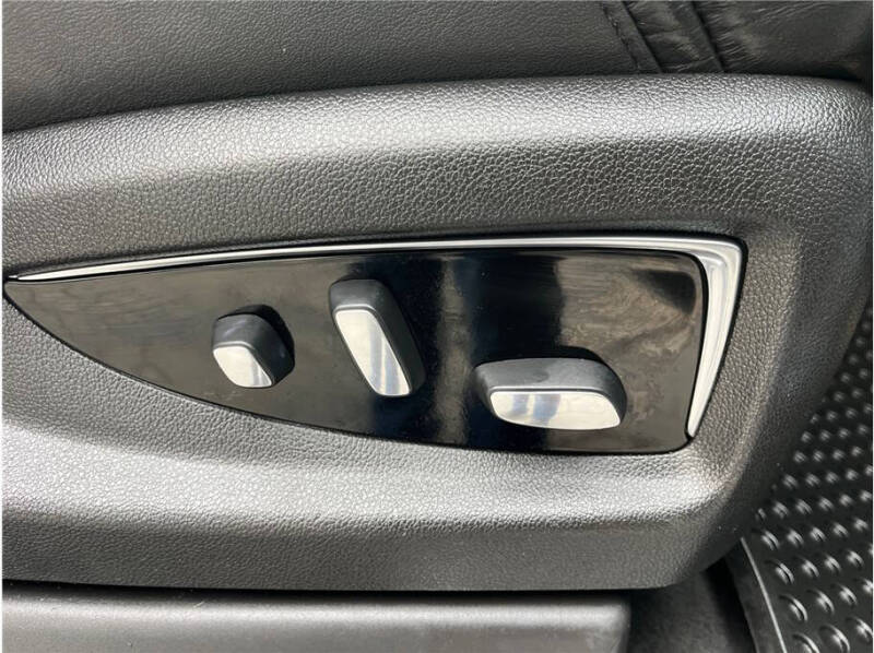 2014 Cadillac Escalade Premium