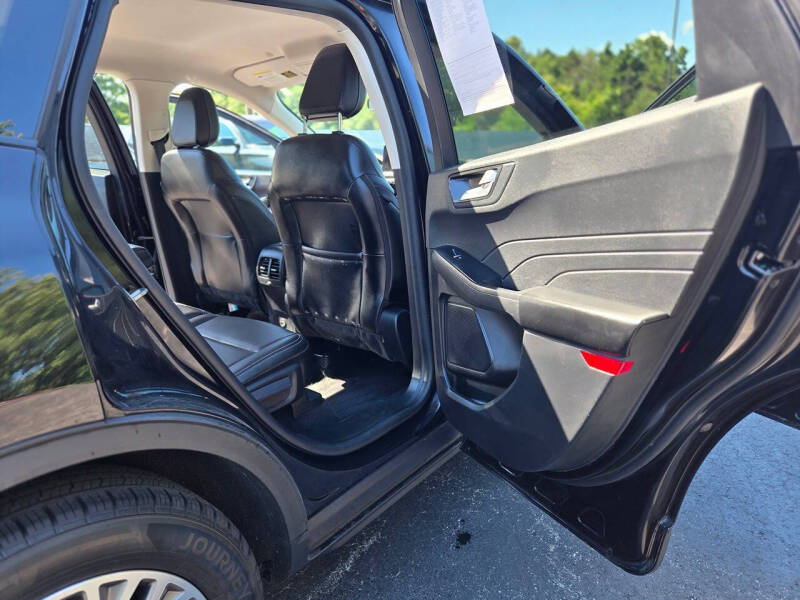 2022 Ford Escape SEL