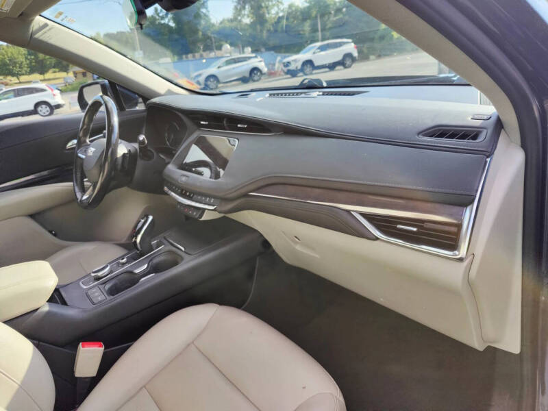 2021 Cadillac XT4 Luxury