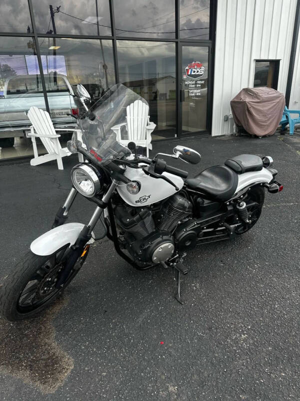 2014 Yamaha Bolt
