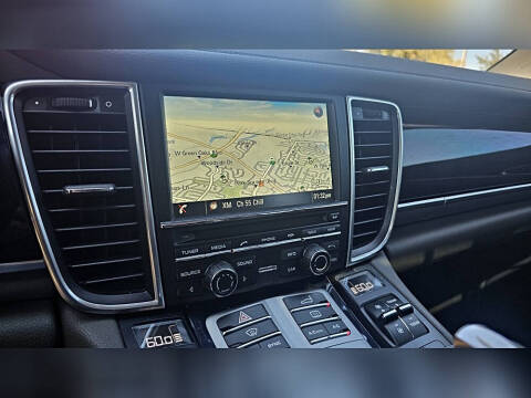 2016 Porsche Panamera