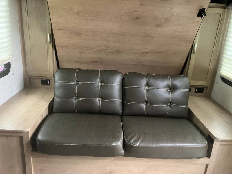 2020 Winnebago 2201 MB