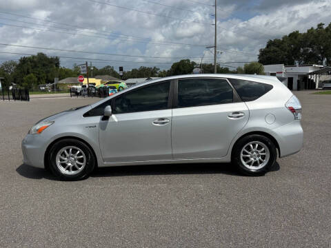 2014 Toyota Prius v Three