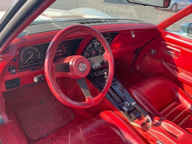 1982 Chevrolet Corvette 32