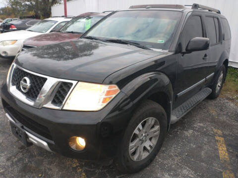 2008 Nissan Pathfinder for sale at Best Deal Motors in Saint Charles MO