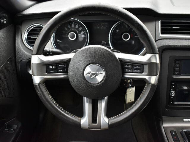 2014 Ford Mustang V6
