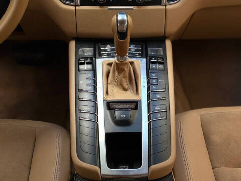 2015 Porsche Macan S