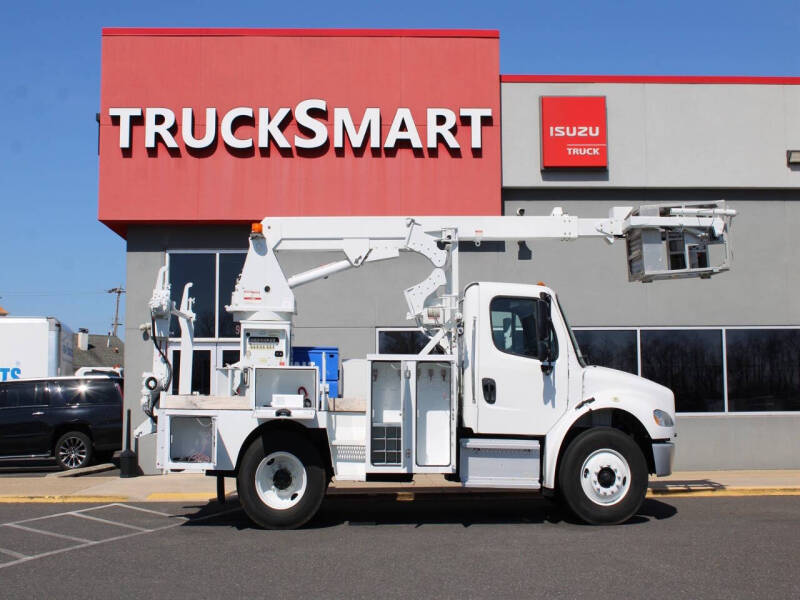 2019 Freightliner M2 106