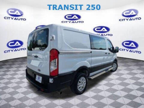 2023 Ford Transit 250