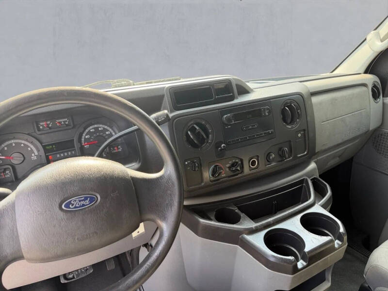 2012 Ford E-Series E-250