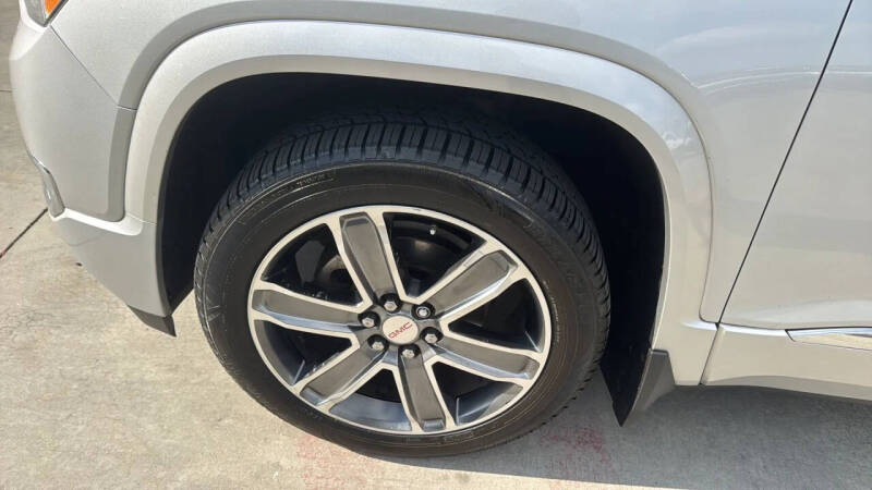 2017 GMC Acadia Denali