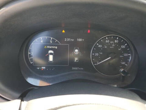 2022 Nissan Kicks SR