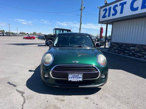 2017 MINI Hardtop 4 Door Cooper