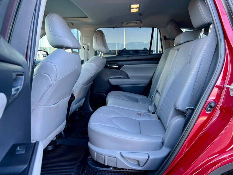 2021 Toyota Highlander Hybrid XLE