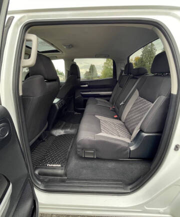 2018 Toyota Tundra SR5