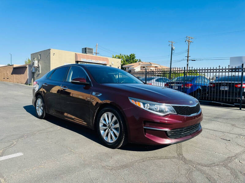 2016 Kia Optima LX photo 2