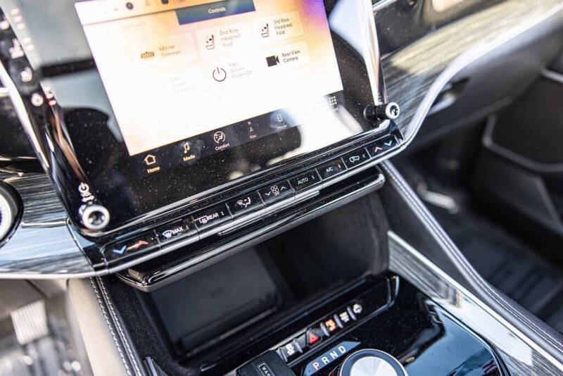 2022 Jeep Wagoneer Series II