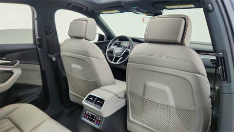 2024 Audi Q8 Sportback e-tron quattro Prestige S line