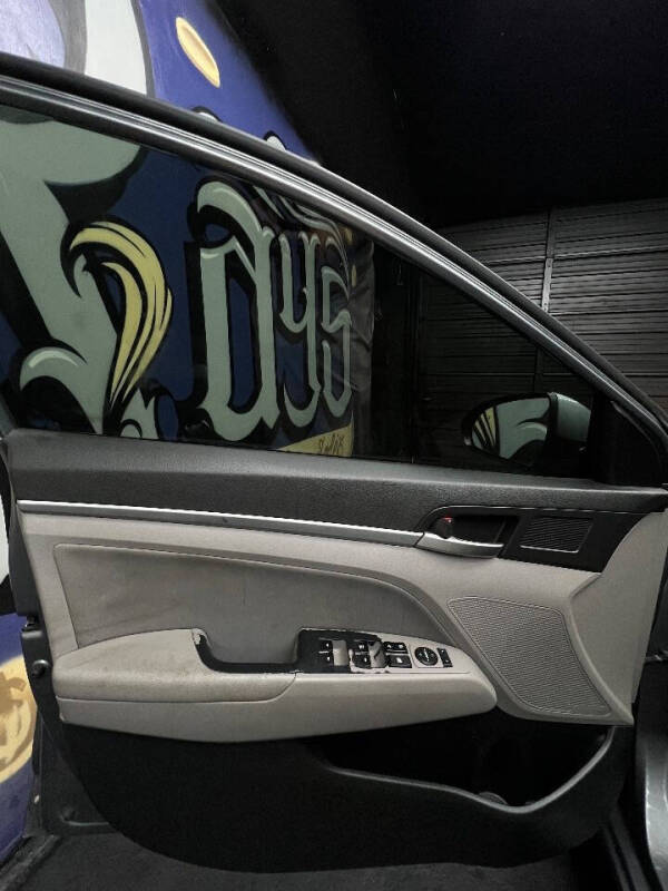 2019 Hyundai Elantra Limited