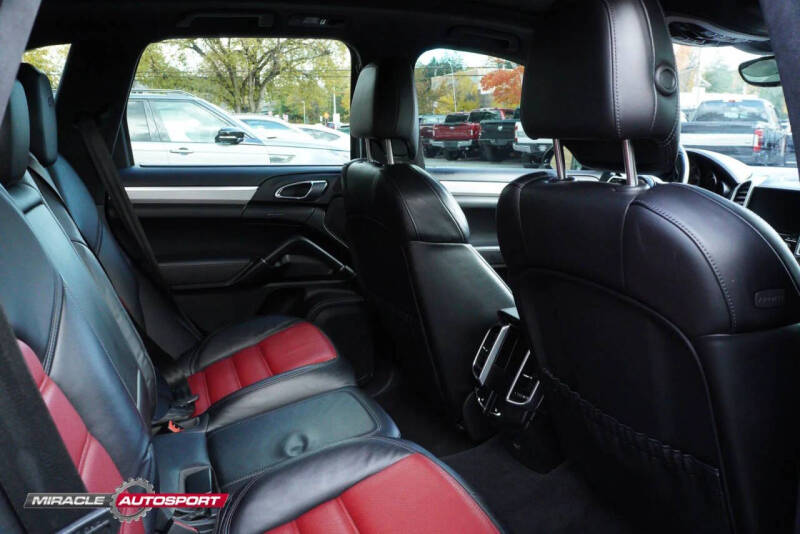 2018 Porsche Cayenne GTS