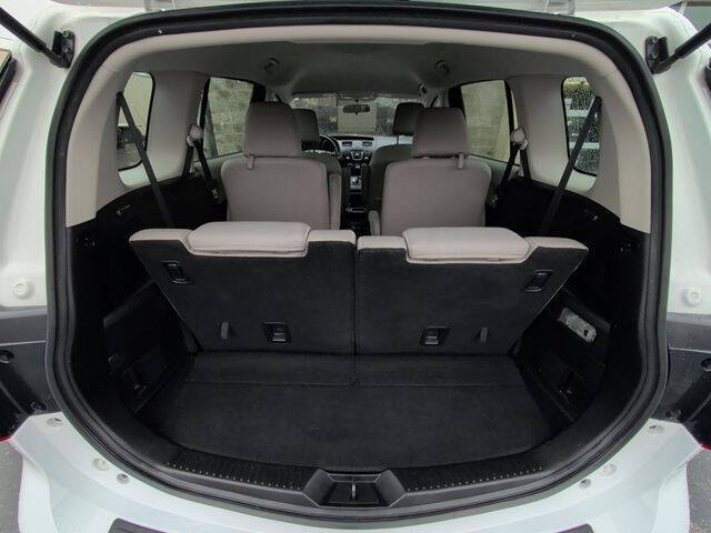 2013 Mazda MAZDA5 Sport