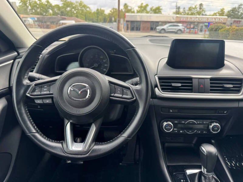 2018 Mazda MAZDA3 Touring