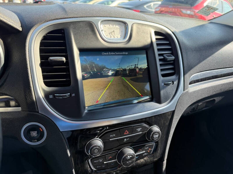 2018 Chrysler 300 Limited