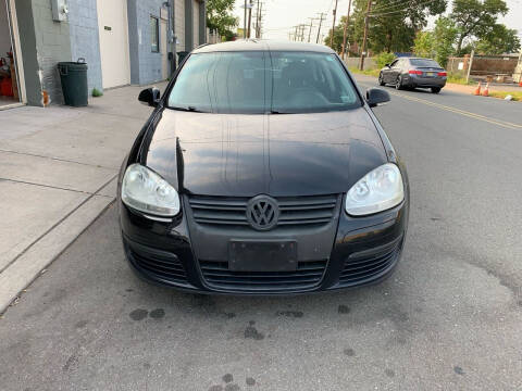 2008 Volkswagen Jetta for sale at SUNSHINE AUTO SALES LLC in Paterson NJ