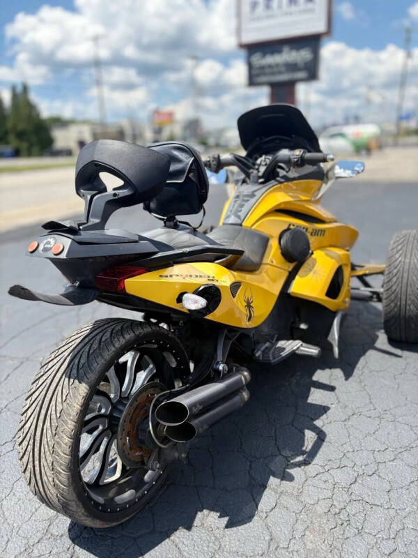 2013 Can-Am Spyder ST-S SE5