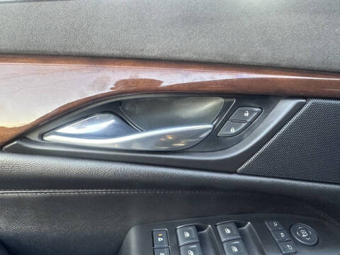 2016 Cadillac Escalade Luxury Collection