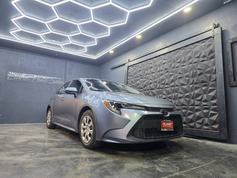 2022 Toyota Corolla LE's photo