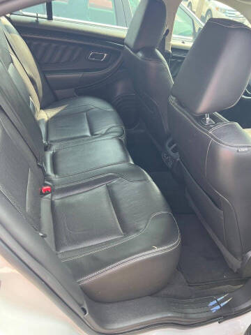 2011 Ford Taurus Limited