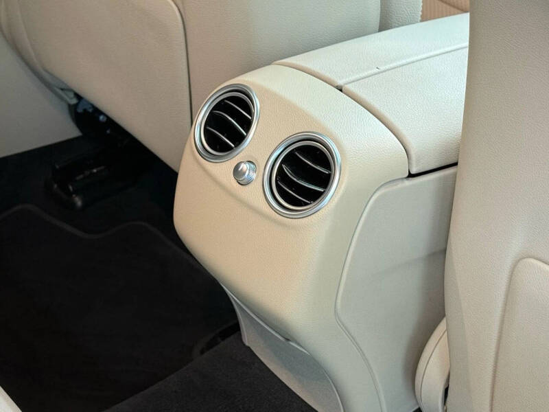 2020 Mercedes-Benz GLC GLC 300