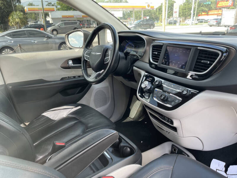 2018 Chrysler Pacifica Touring L