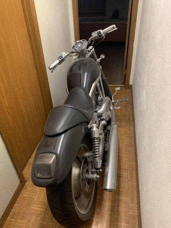 2002 v rod for sale