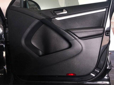 2016 Volkswagen Tiguan 2.0T R-Line