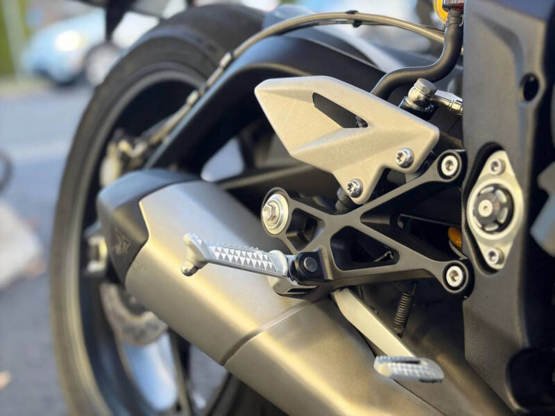 2023 Triumph Street Triple 765 RS (Black)